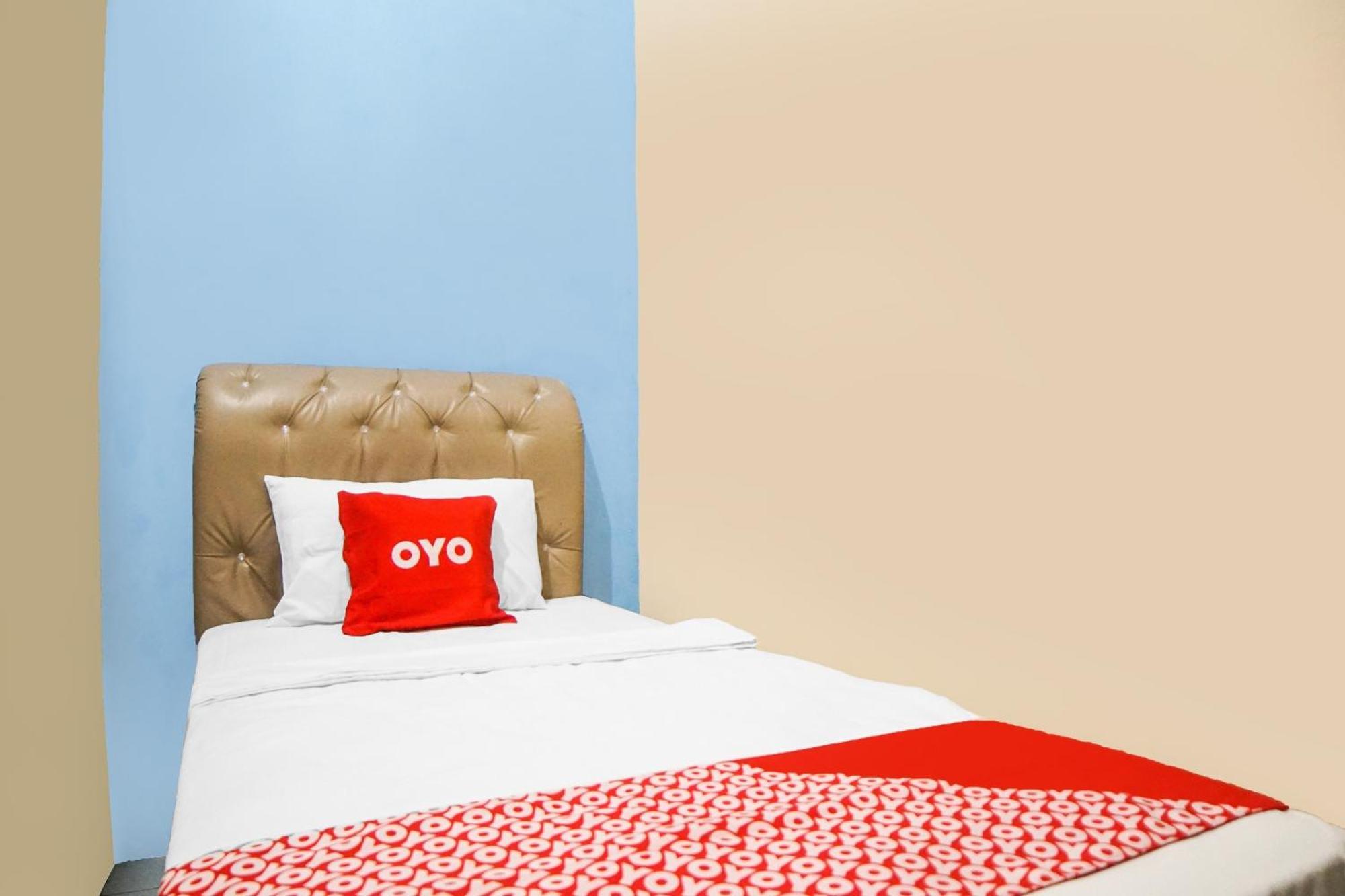 Oyo 92076 Sky Residence Cengkeh Medan Eksteriør bilde