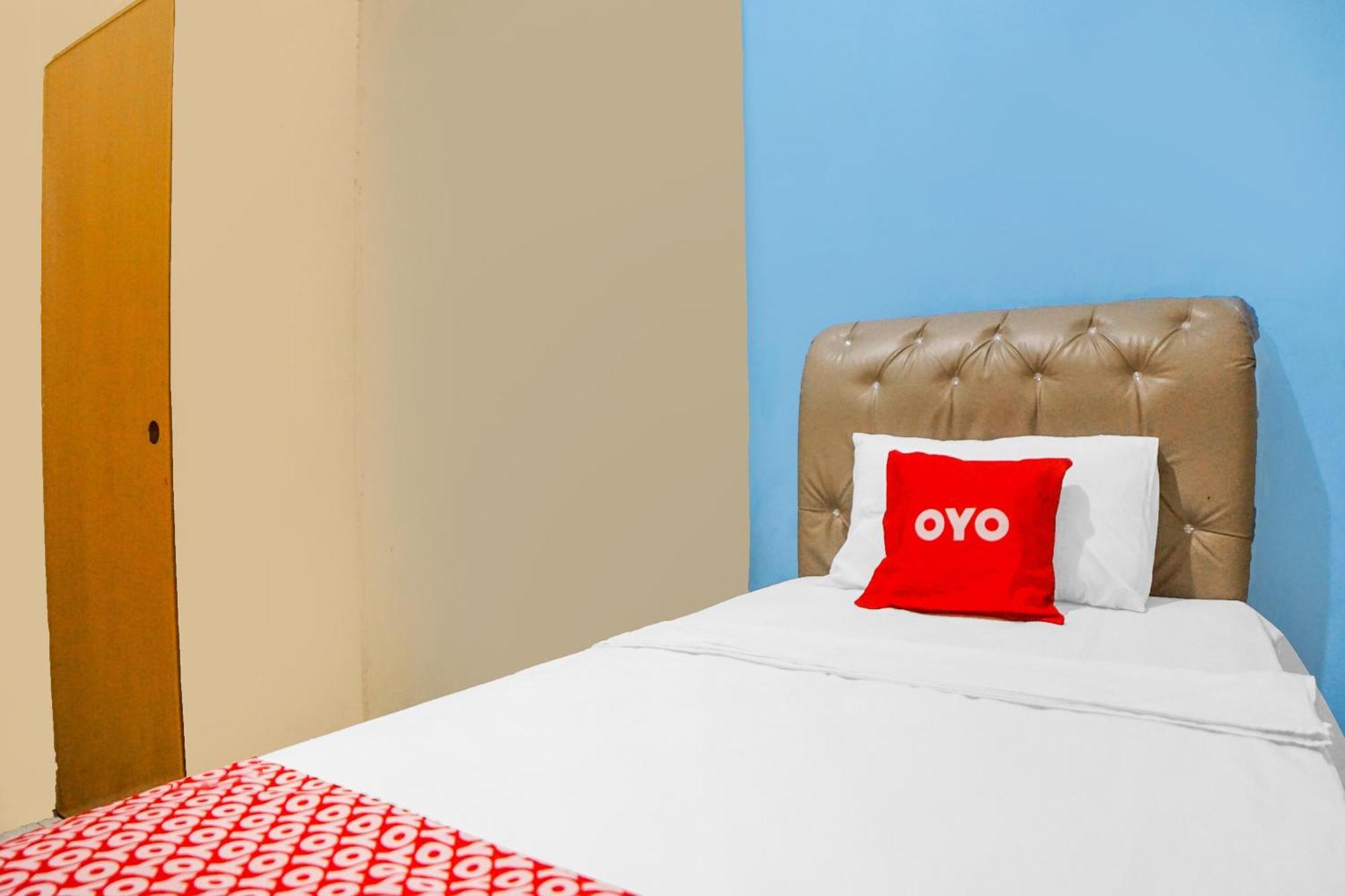 Oyo 92076 Sky Residence Cengkeh Medan Eksteriør bilde