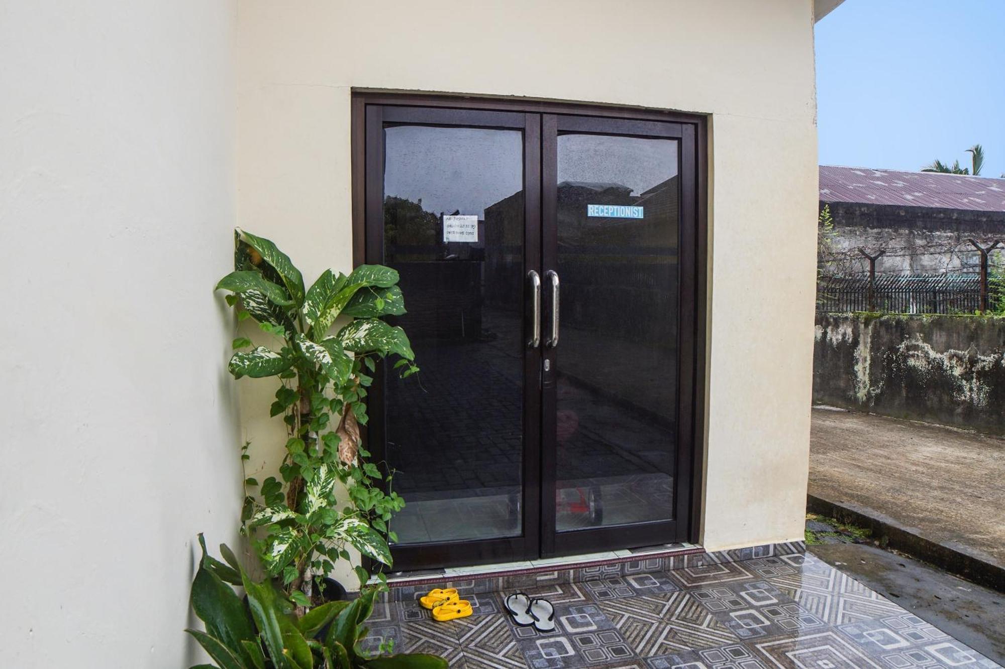 Oyo 92076 Sky Residence Cengkeh Medan Eksteriør bilde