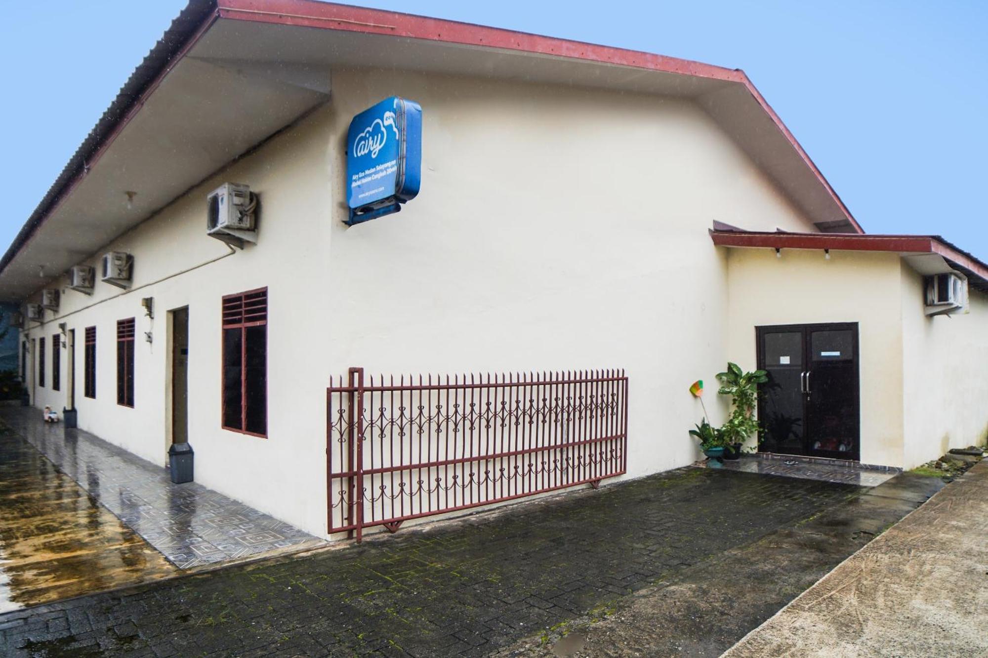 Oyo 92076 Sky Residence Cengkeh Medan Eksteriør bilde