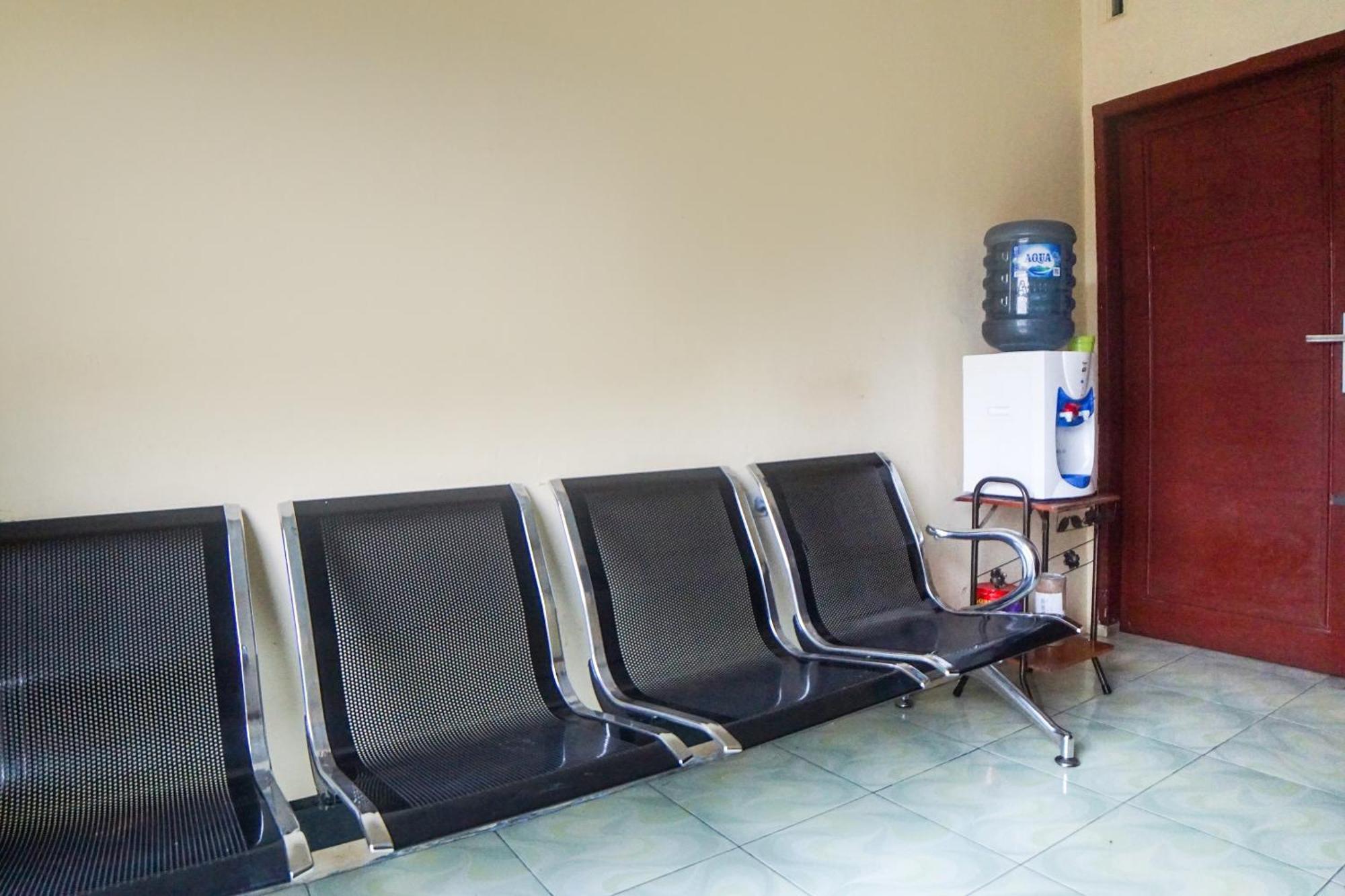 Oyo 92076 Sky Residence Cengkeh Medan Eksteriør bilde