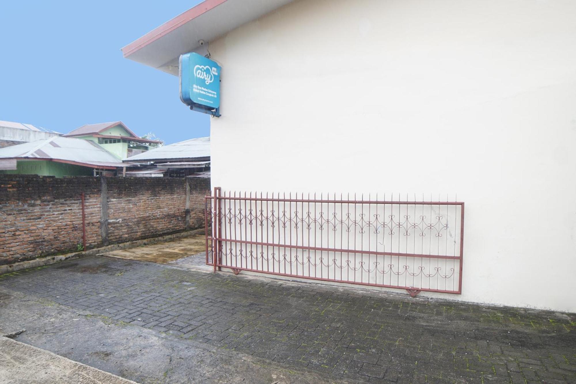 Oyo 92076 Sky Residence Cengkeh Medan Eksteriør bilde